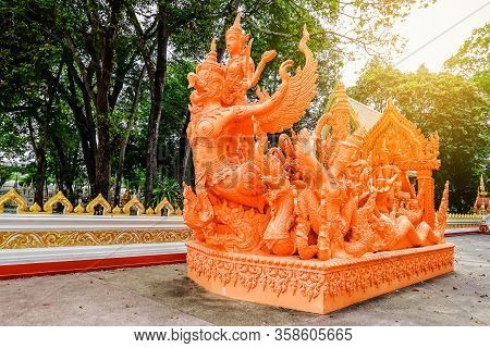 Ubon Ratchathani, Thailand - Feb 25, 2019 : Golden Buddha Story Statue, Like To Carve Candle,thai Tr