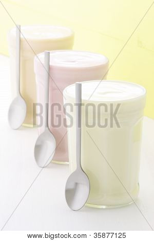 delizioso yogurt fresco