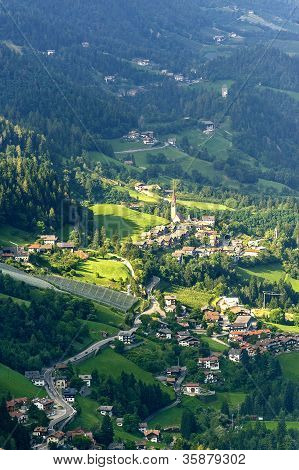 Val D'ultimo