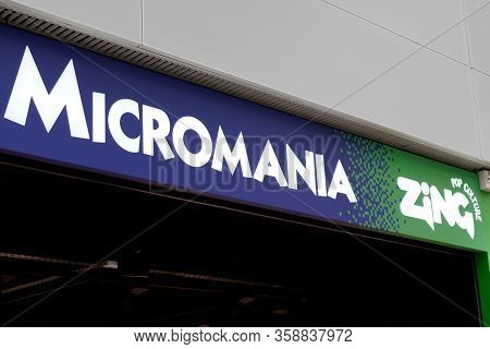 Bordeaux , Aquitaine / France - 09 23 2019 : Micromania Logo Shop Biggest Store Video Game Retailer 