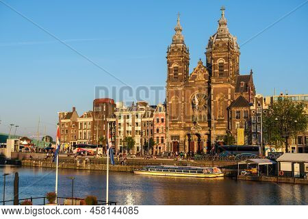 Amsterdam, Netherlands - 22 June 2022: The Basilica Of Saint Nicholas In The Old Centre District
