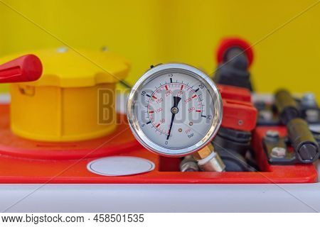 Dual Scale Psi Bar Pressure Gauge Manometer Agriculture