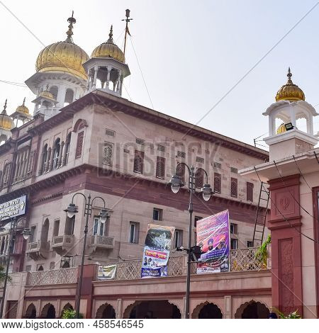 Old Delhi, India, April 15, 2022 - Gurudwara Sis Ganj Sahib Is One Of The Nine Historical Gurdwaras