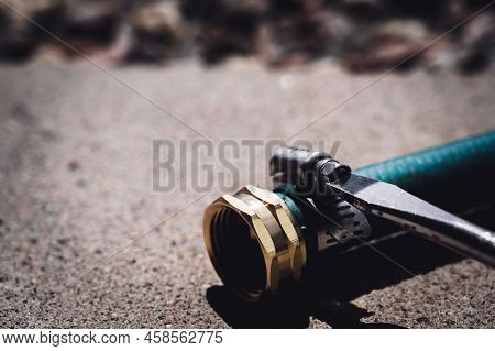 New Garden Hose Replacement Connection And Pipe Mender To Tighten And Secure Repair.
