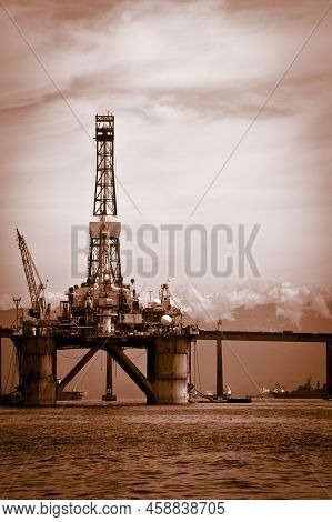 Petroleum Plataform On The Guanabara Bay In The City Of Rio De Janeiro