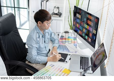 Professional development programmers are choosing color schemes to decorate their website or applica