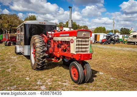 Fort Meade, Fl - February 23, 2022: 1958 Farmall 560 Diesel Tractor At Local Tractor Show