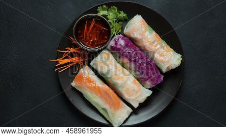 Vietnamese Spring Rolls Goi Cuon Or Nem Cuon,  Filled With Prawns, Herbs, Rice Vermicelli And Vegeta