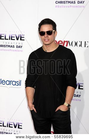 LOS ANGELES - DEC 18:  Casper Smart at the 