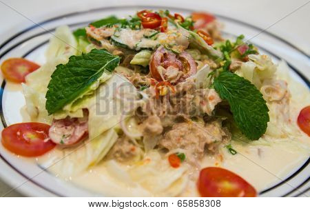 Tuna Salad With Mayonnaise Mint Tomato Lettuce