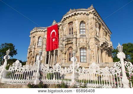 Kucuksu Palace
