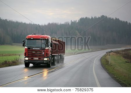 Scania 164G 480 Trailer Truck Hauls Sugar Beet