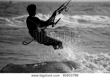 kite surfing