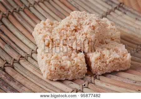 Coconut Candy Cocada