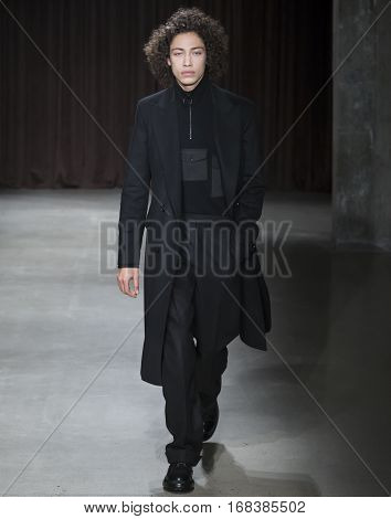 Boss - Men Fall Winter 2017 Mens Show