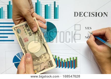 Female gave the money to business man for curruption in the decision