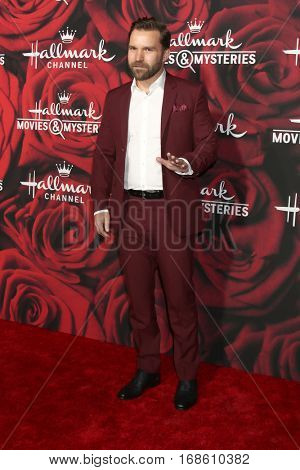 LOS ANGELES - JAN 14:  Geoff Gustafson at the Hallmark TCA Winter 2017 Party at Rose Parade Tournament House  on January 14, 2017 in Pasadena, CA