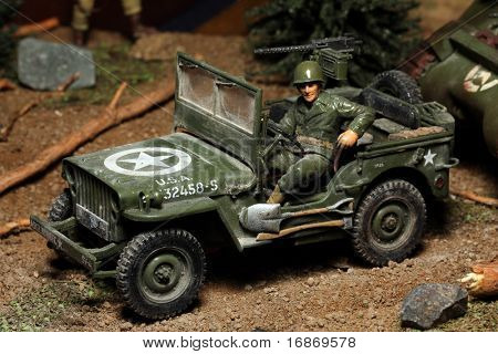  WWII scene os soldat med bil - mærkning på bilen er fiktive - plastik kit 1:48 skala - hjemmelavet arbejde
