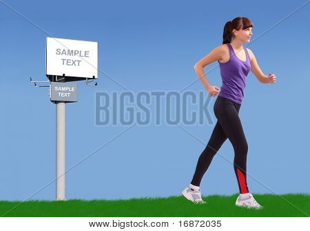 Menina correndo ao longo da Primavera de prados e bigboard. Imagem conceitual.