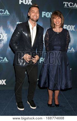 LOS ANGELES - JAN 11:  Lance Bass, Diane Bass at the FOX TV TCA Winter 2017 All-Star Party at Langham Hotel on January 11, 2017 in Pasadena, CA