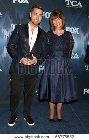 LOS ANGELES - JAN 11:  Lance Bass, Diane Bass at the FOX TV TCA Winter 2017 All-Star Party at Langham Hotel on January 11, 2017 in Pasadena, CA