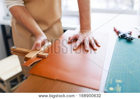 Cutting stripes