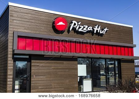 Indianapolis - Circa February 2017: Pizza Hut Fast Casual Restaurant. Pizza Hut is a subsidiary of YUM! Brands IV