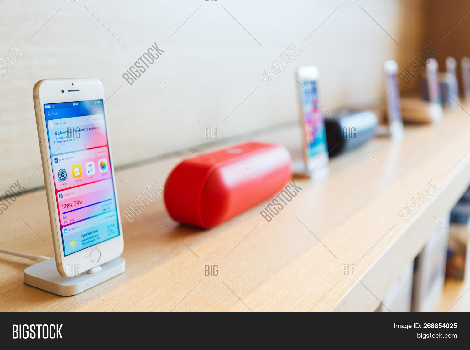 iphone 8 plus docking station with speakers