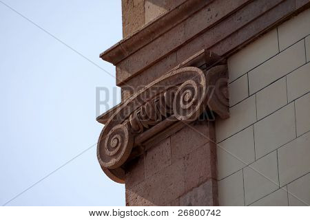 en arkitektoniske detaljer i en moske i Ayvalik, Tyrkiet