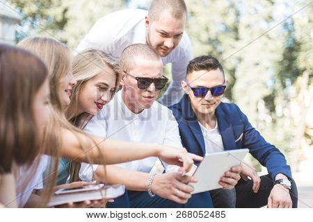 Meeting Of Young People, Team Of Businessmen In Nature. Lifestyle, Young Entrepreneurs