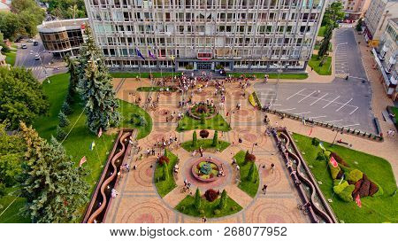 Vinnytsia, Ukraine - Jully 29, 2018: Annual All-ukrainian Cycle. A Group Of Bicycle Climbers Gathere