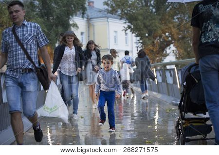 Belarus, The City Of Gomel, September 15, 2018. Holiday City Day. Central Park.one Child In The City