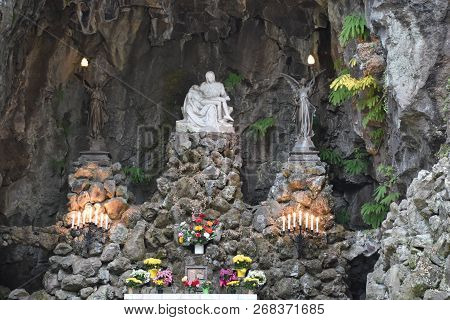 Portland, Oregon - Aug 21: The National Sanctuary Of Our Sorrowful Mother (the Grotto) In Portland, 