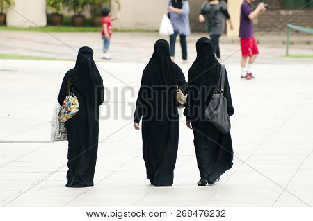 Women In Burqa - Kuala Lumpur - Malaysia