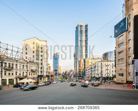 Kyiv, Ukraine, August 3 Of 2018. Cars Drive On Baseina Street