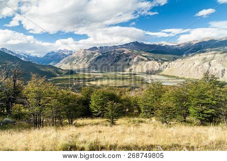 Rio De Las Vueltas River Valley In National Park Los Glaciares, Patagonia, Argentina