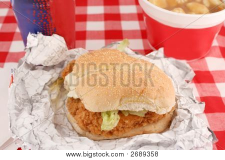 Hambúrguer de frango crocante