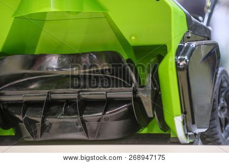 image of Snow-removal mini tractor