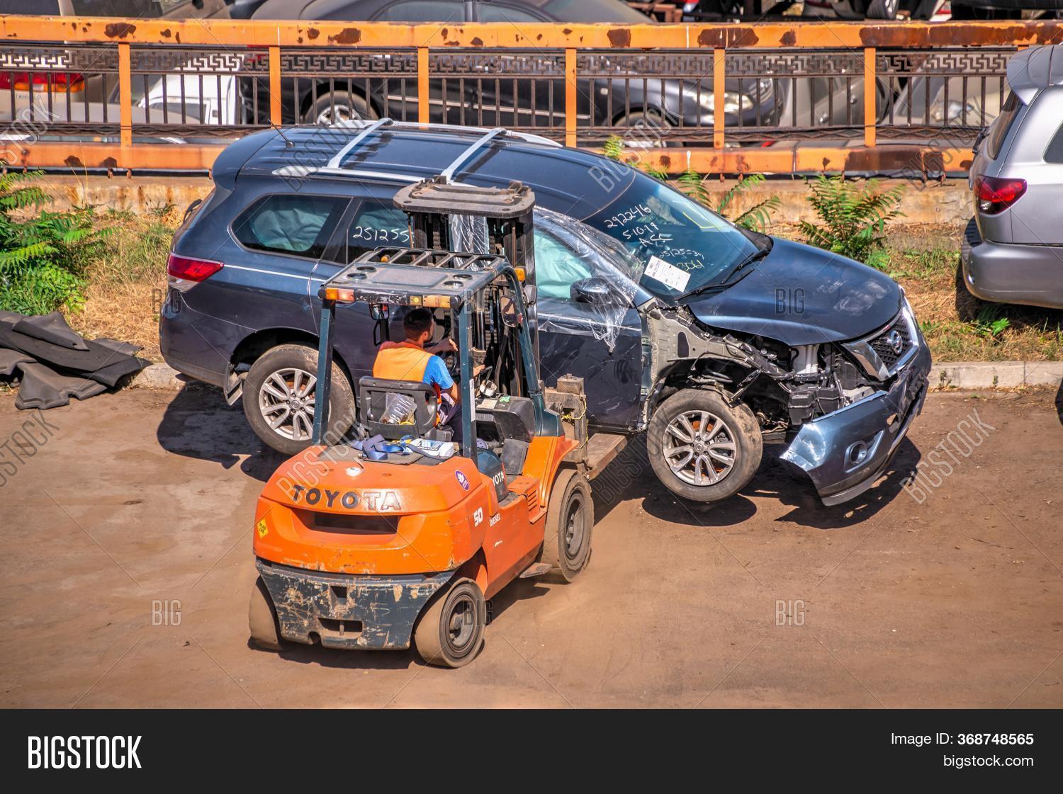 Broken Cars Export Image & Photo (Free Trial) Bigstock
