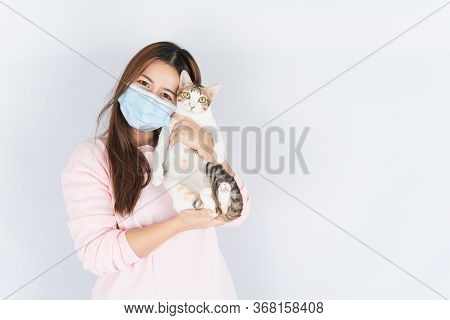 Asian Beautiful Happy Woman Wearing A Medical Protection Face Mask For Protect The Coronavirus, Filt