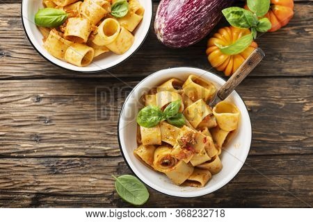 Pasta Calamarata With Vegetarian Sauce