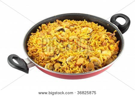 ก๋วยเตี๋ยว Paella