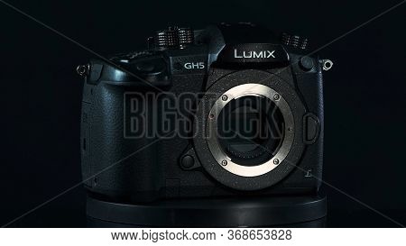 Tomsk, Russia - May 28, 2020: Panasonic Lumix Dmc-gh5 Camera Standing On A Black Turntable Without A