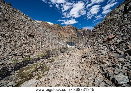 Dangerous Trail Of Loose Scree And Talus Along The 20 Lakes Basin Trail To Helen Lake In Sierra Neva