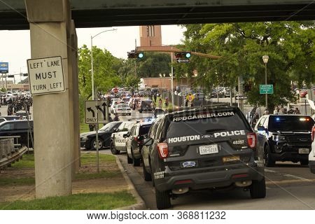 May 29, 2020 - Houston, Texas, USA: Police and spectators collide in downtown Houston, TX as rioters protest the beating and killing of George Floyd by Minneapolis police earlier in the week.
