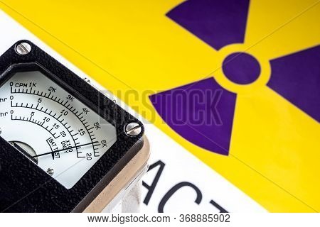 Radiation Measurement With Radiation Survey Meter, Hand-held Radiation Survey Instrument Detecting