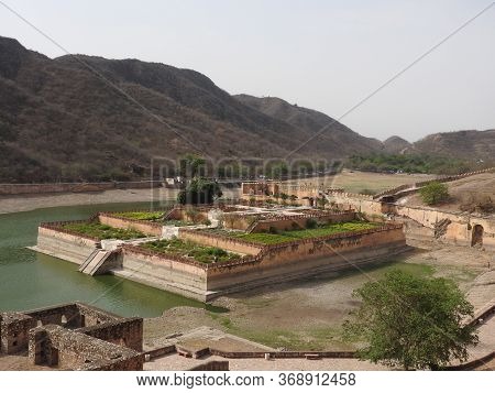 Beautifoul Amber Fort Near Jaipur City In India. Rajasthan