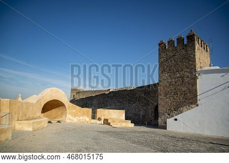 The Castelo Of The City Of Campo Maior In Alentejo In Portugal.  Portugal, Campo Maior, October, 202