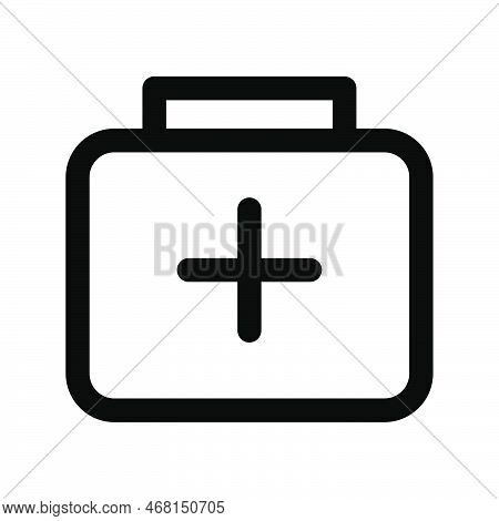 Medkit Icon Line Isolated On White Background. Black Flat Thin Icon On Modern Outline Style. Linear 