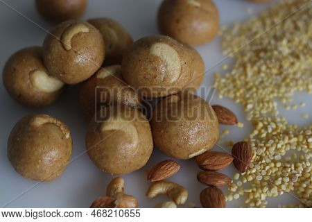 Moong Dal Laddu. A Protein Rich, Indian Sweet Ball Made Of Lentils, Almonds And Jaggery As Sweetener
